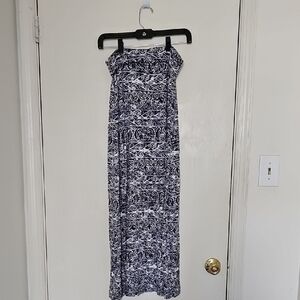 Max Studio Black and White Skirt